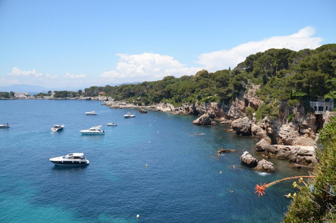 Appartement Grand 2 pièces rénové climatisé, vieil Antibes, proche port Extérieur photo
