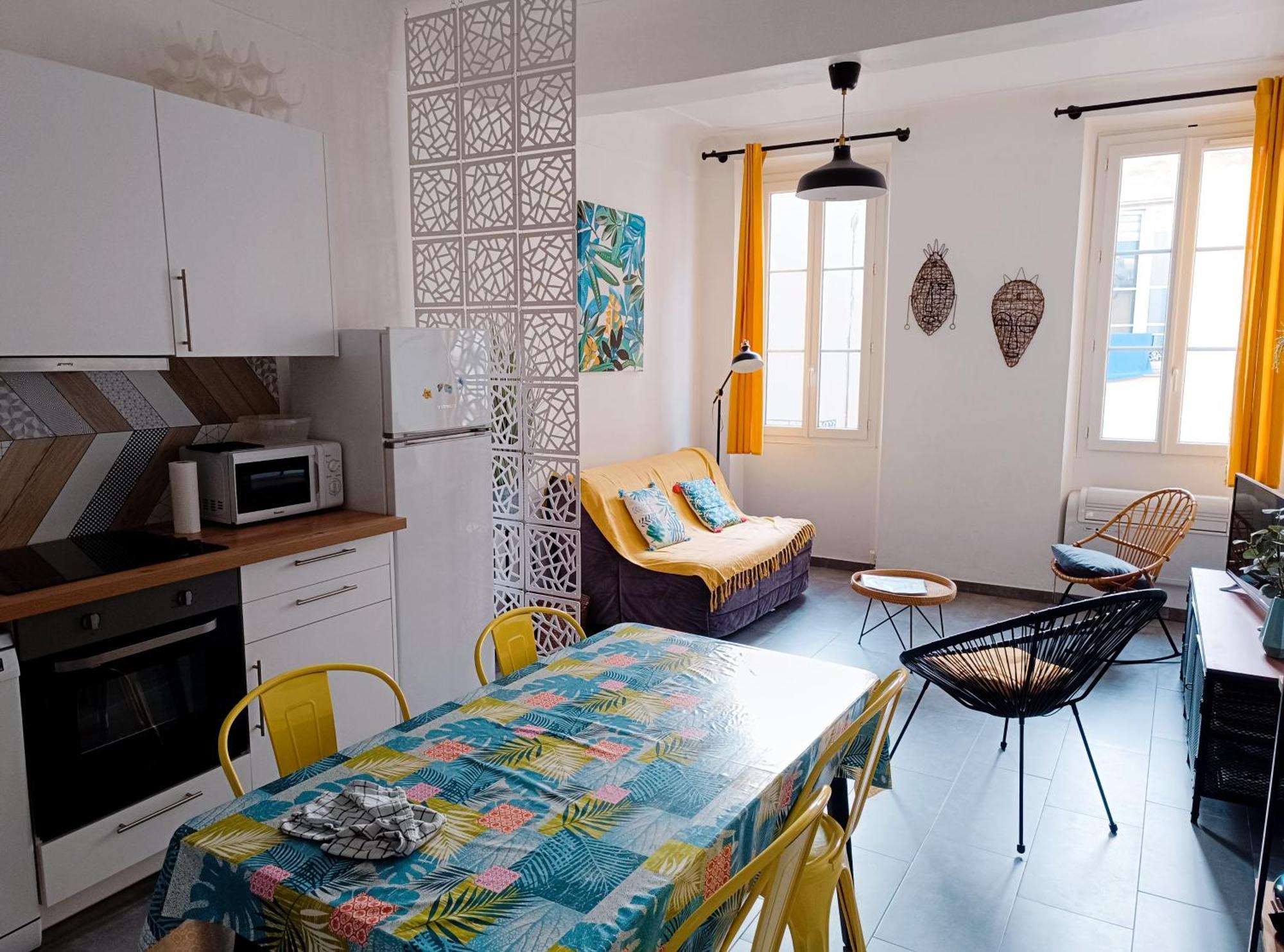 Appartement Grand 2 pièces rénové climatisé, vieil Antibes, proche port Extérieur photo