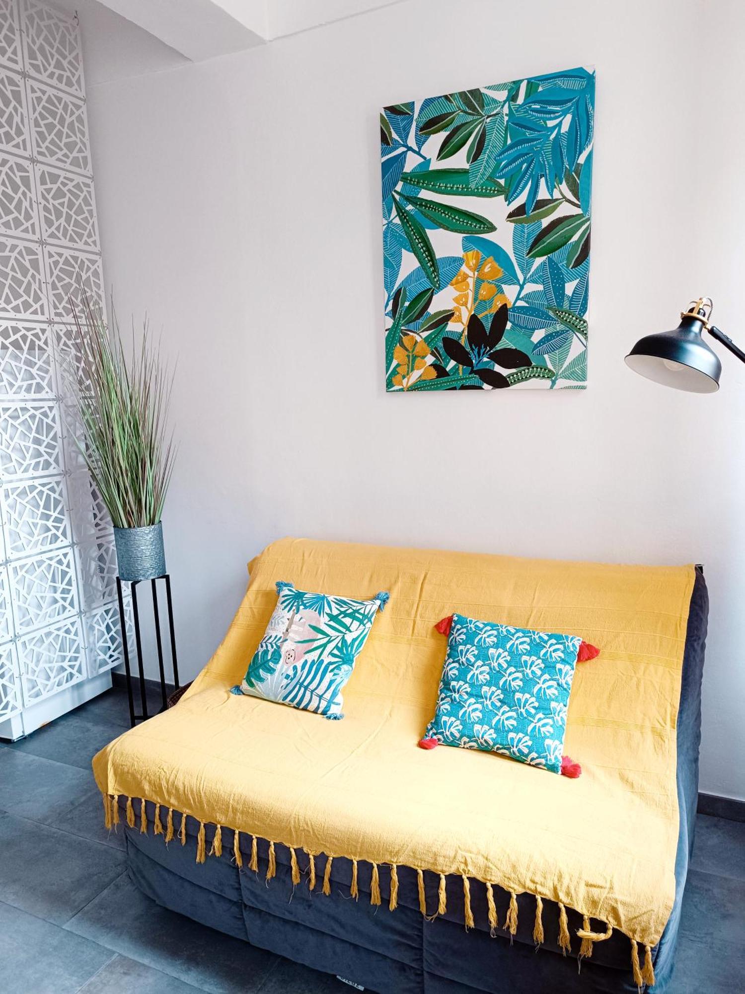 Appartement Grand 2 pièces rénové climatisé, vieil Antibes, proche port Extérieur photo