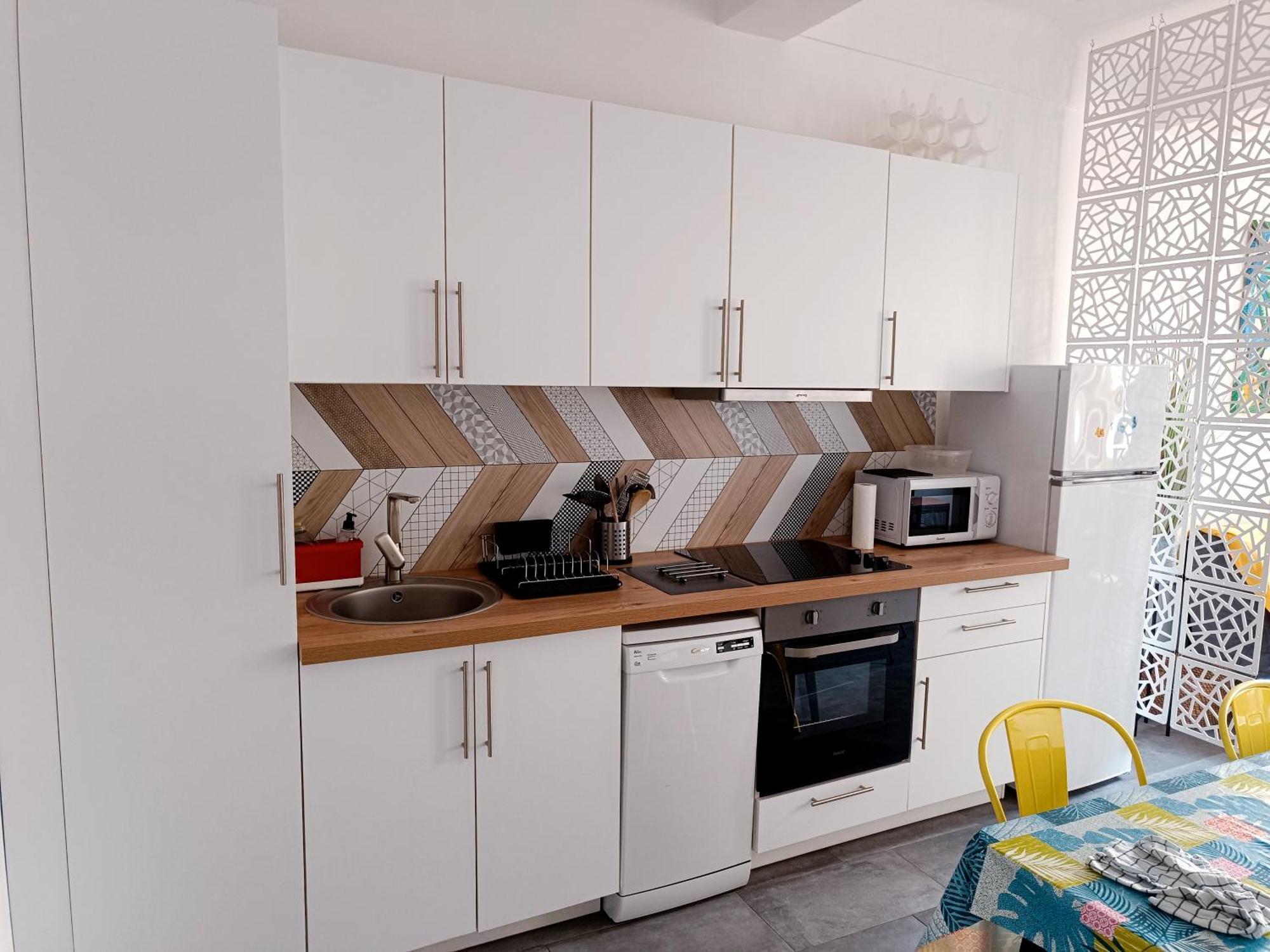 Appartement Grand 2 pièces rénové climatisé, vieil Antibes, proche port Extérieur photo